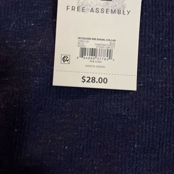 Men’s Free Assembly Sweater - Picture 5 of 6